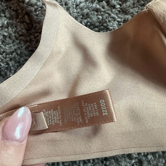 SKIMS Ultimate Padded Plunge Pushup Push Up Teardrop bra Nude 32DDD - Picture 2 of 2